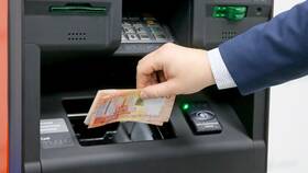 Почему банкомат Тинькофф не принимает 50-рублевые купюры в Дикая Орхидея